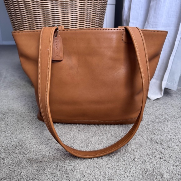 Coach Bleecker Basket Leather Tote Bag Camel - Picture 2 of 15